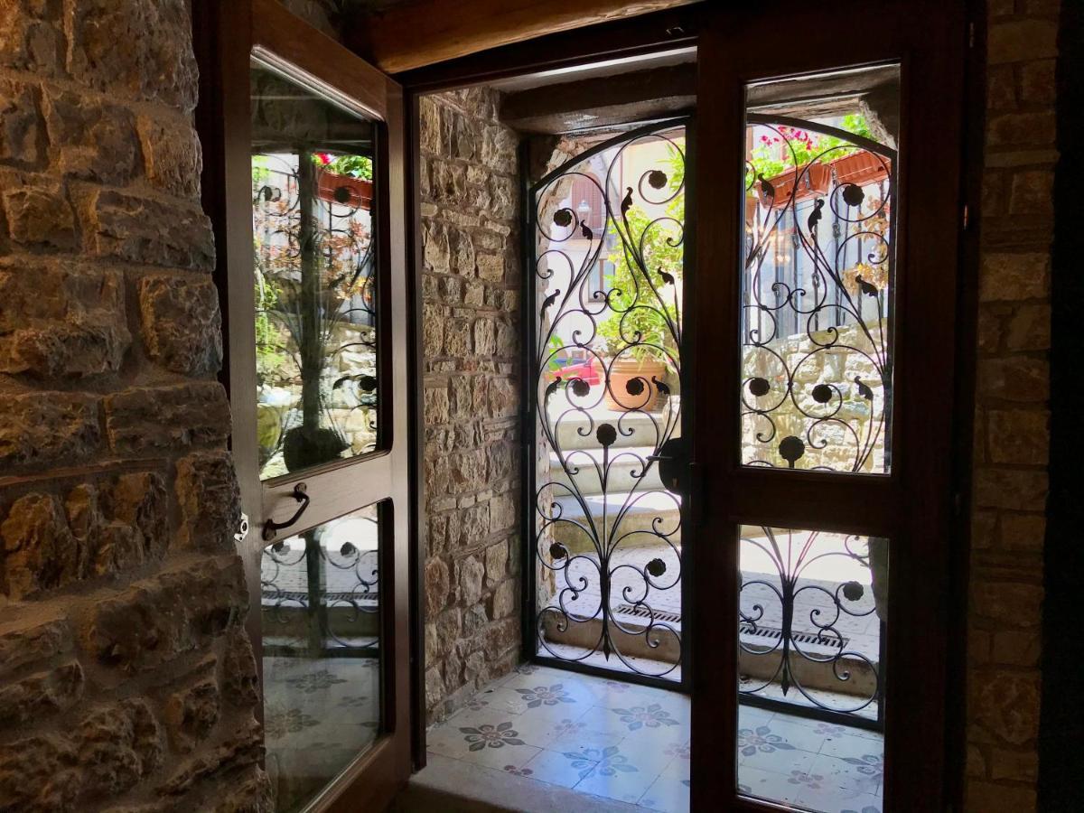 Borgo Manca Suite Sasso di Castalda Exterior photo