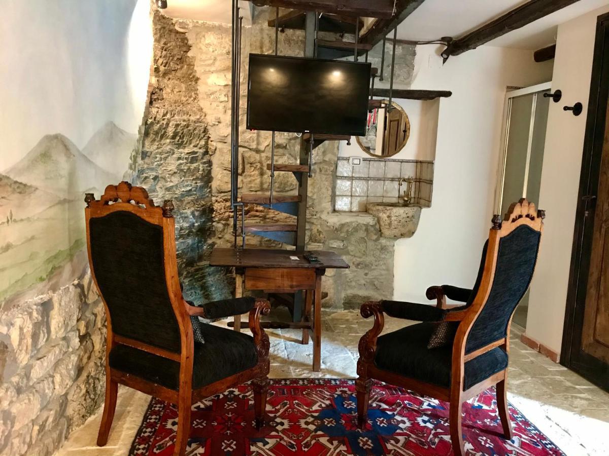 Borgo Manca Suite Sasso di Castalda Exterior photo