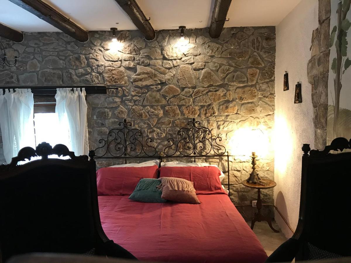 Borgo Manca Suite Sasso di Castalda Exterior photo