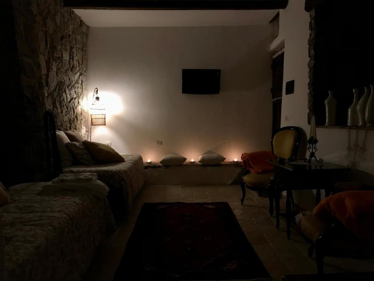 Borgo Manca Suite Sasso di Castalda Exterior photo